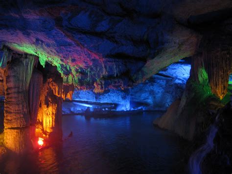 ¡Sumérgete en la Historia con las Cuevas de Jingxing en Hezhou!