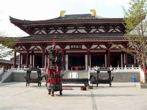 ¡Explora el Misterio y la Historia del Templo de la Diosa Madre en Fushun!