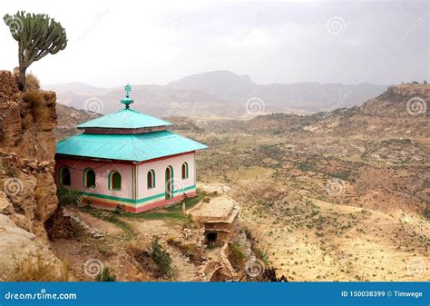 ¿Listo para una aventura espiritual en las montañas de Etiopía? ¡El Monasterio de Debre Damo te espera!